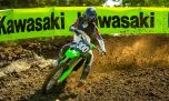Kawasaki lanzó la KX 250 con mejoras en potencia, control de tracción y suspensiones