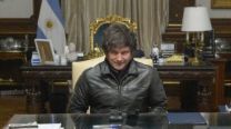 Las últimas reuniones de Milei y el misterio de sus fotos idénticas