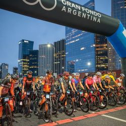 El domingo 12 de octubre, miles de ciclistas vivirán la experiencia única de pedalear por las autopistas porteñas, en un circuito seguro y sin autos.