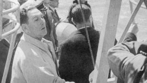 Perón en la cañonera