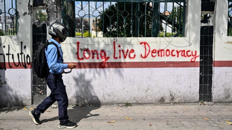 Nepal retoma la calma tras una semana de graves manifestaciones