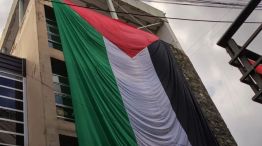 Bandera de Palestina en la Facultad de Derecho