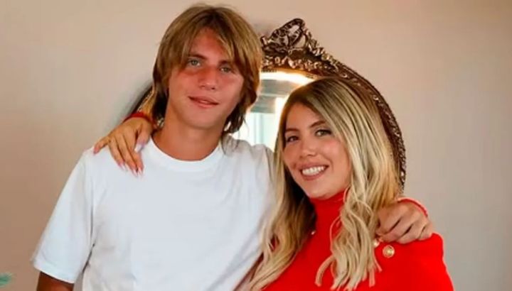 Wanda Nara compartió una foto de su hijo Valentino López en silla de ruedas: Qué le pasó