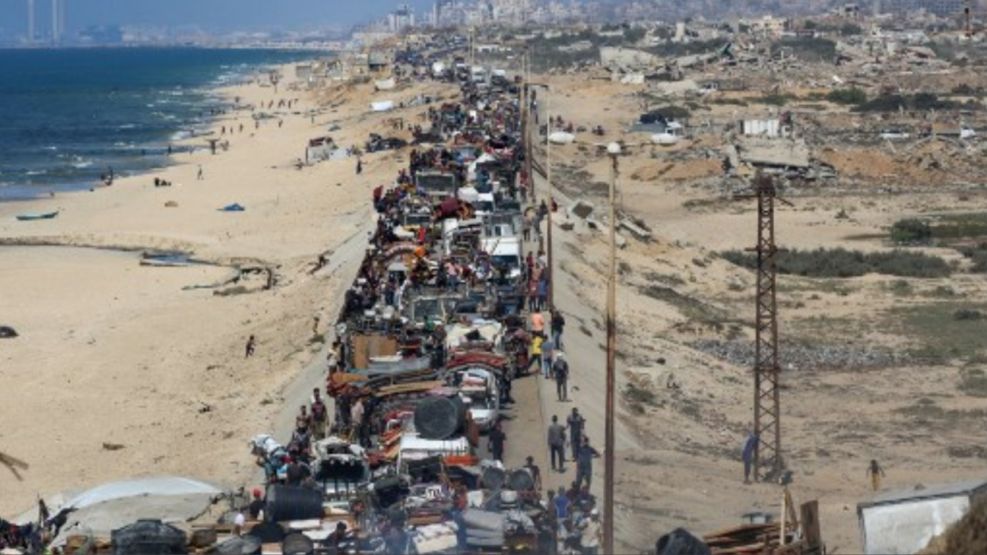 Cerca de 300.000 personas huyen de Gaza ante intensificación de ataques de Israel 