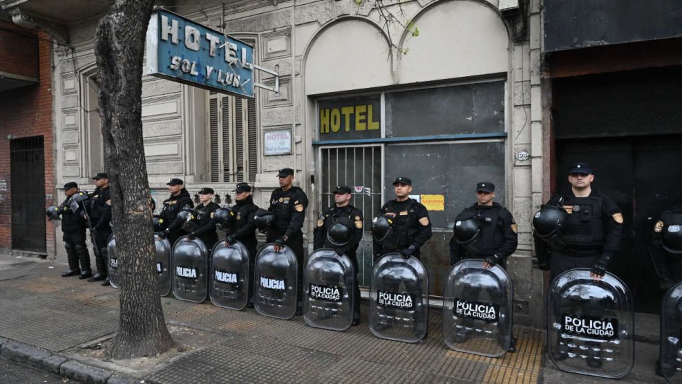 El Gobierno de la Ciudad en un hotel usurpado en Constitución 20250915