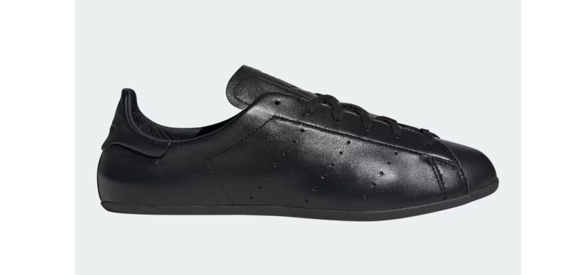 Adidas lanza mocasines con la comodidad de zapatillas y son ideales para el cambio de estación