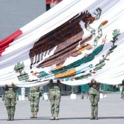 Elementos del Ejército mexicano participan en el Desfile Cívico Militar en conmemoración del 215 aniversario de la Independencia de México, en la Ciudad de México, capital de México. | Foto:Xinhua/Francisco Cañedo