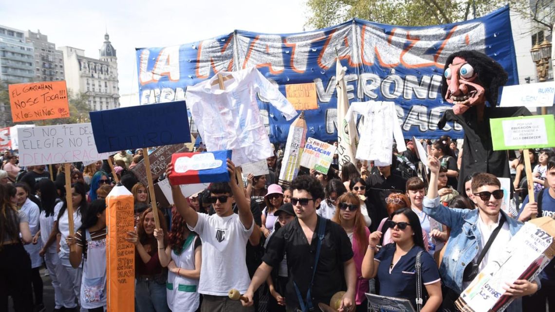Cómo se vivió la cuarta Marcha Federal Universitaria: docentes y estudiantes contra el ajuste