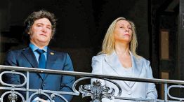 Video. Con aplausos, así recibieron a Javier Milei en la Bolsa de Comercio de Córdoba - Image 3