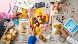 Piccadely, la empresa de picadas festeja sus 20 años bajo la cultura "Juntadely"