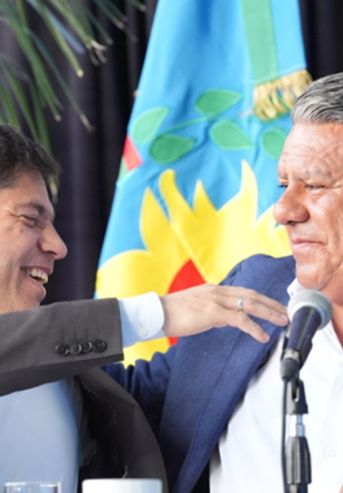Chiqui Tapia y Axel Kicillof