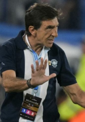 Gustavo Costas