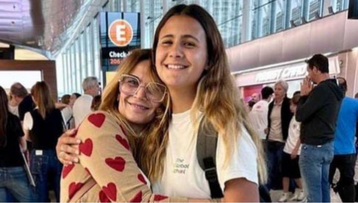 Amalia Granata despidió a su hija Uma en el aeropuerto: "Llegó el día"