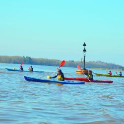 Sólo se puede cruzar el Paraná si el tiempo acompaña. Y un lugar ideal para hacerlo es frente al boyado del arroyo Capitancito. 