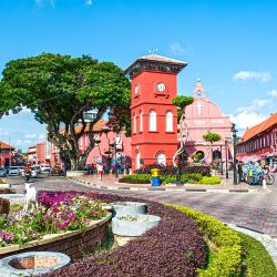 Kuala Lumpur, la capital de Malasia, un destino que combina modernidad e historia en sus calles.