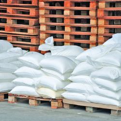 Más de una veintena en nuestro país, con áreas planas e irregulares, secas algunas, inundadas y formando espejos otras.