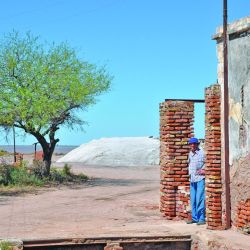 Más de una veintena en nuestro país, con áreas planas e irregulares, secas algunas, inundadas y formando espejos otras.