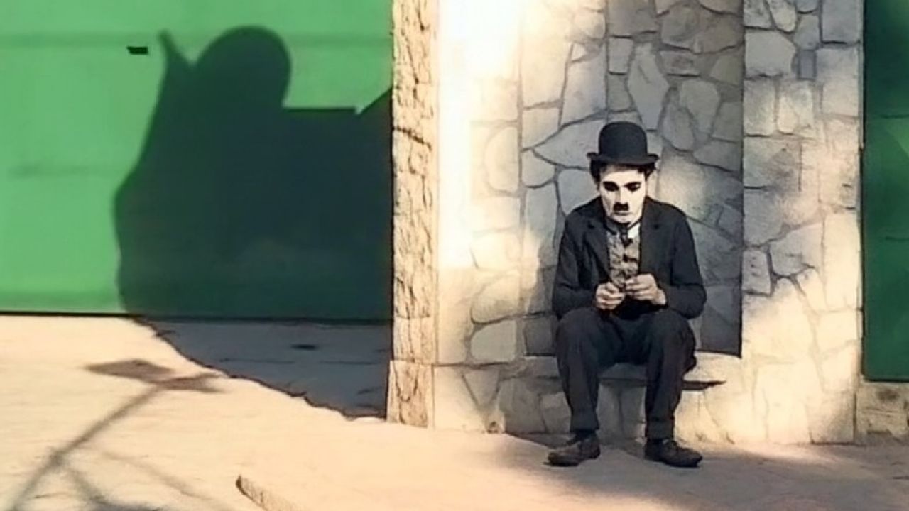 Chaplin como el Mago sin Dientes | Foto:ChatGPT