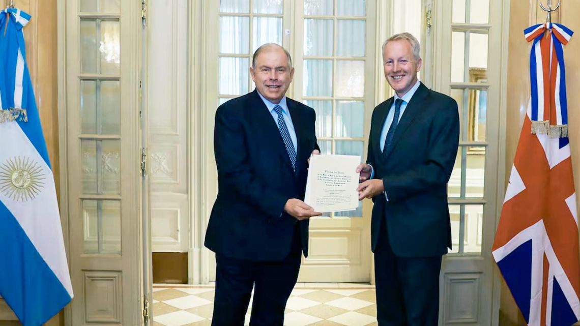 Los vínculos del nuevo embajador de Reino Unido | Perfil