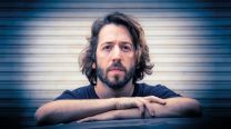 Lejos del cine, el nuevo negocio gastronómico de Martín Piroyansky: solo café y sanguchitos de miga