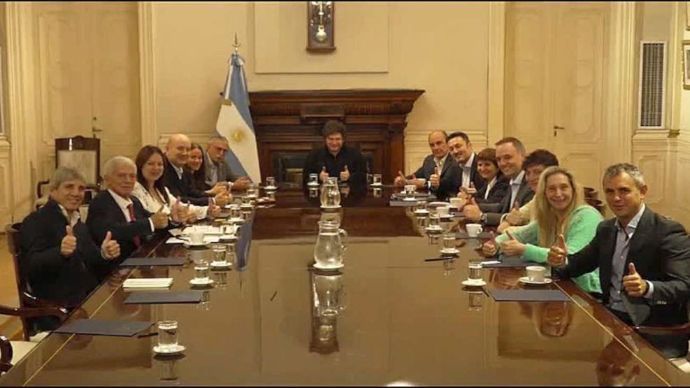 Tras la reunión de Gabinete, el Gobierno reconoce que habrá “turbulencia cambiaria” hasta las elecciones - Image 1