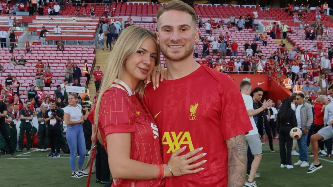 Ailén Cova y Alexis Mac Allister publicaron las fotos del nacimiento de