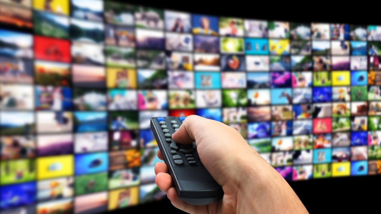 La publicidad televisiva combina narrativa visual, música y ritmo. | Foto:Goodlymedia