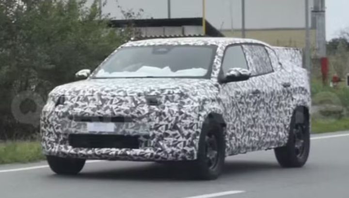 Fiat ya prueba la nueva generación del Fastback: descenderá de la familia Panda
