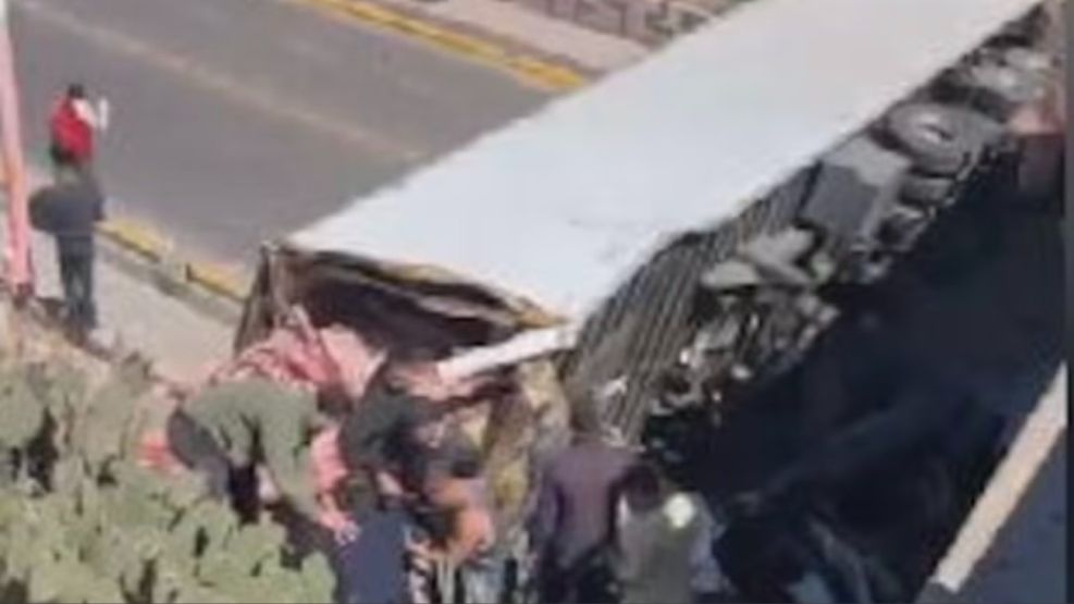 Volcó un camión en Mendoza