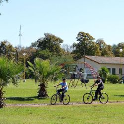 Cazón, el pueblo de los mil árboles.
