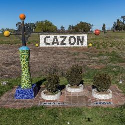 Cazón, el pueblo de los mil árboles.