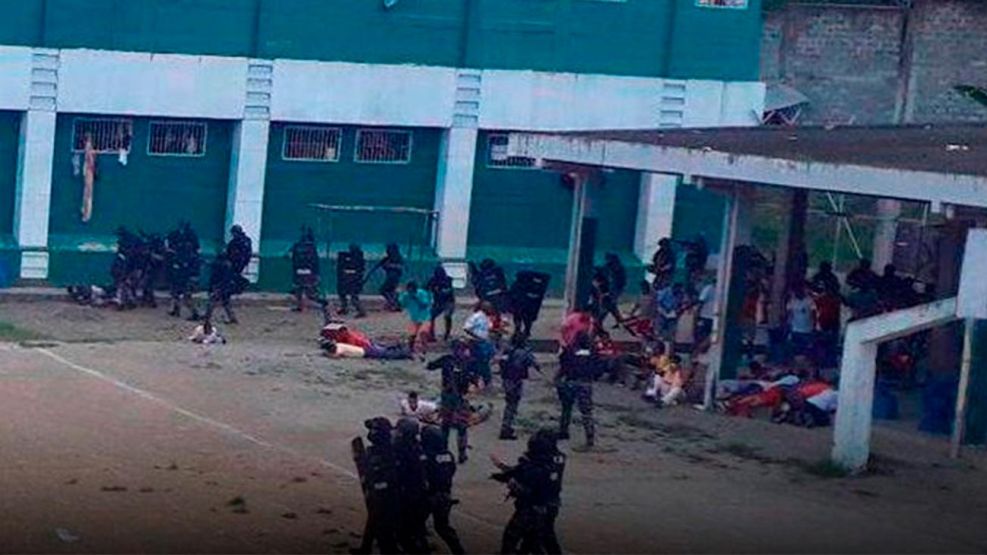 17 presos muertos en una cárcel de Ecuador 25092025