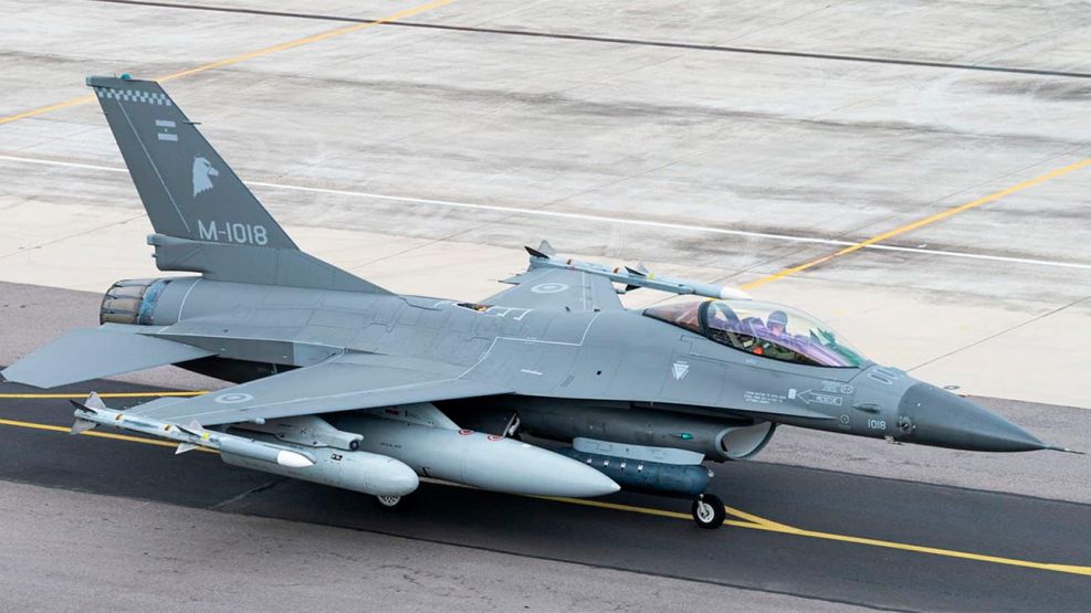 Avión F-16 Argentina 25092025