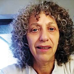 Celia Melamed asegura conectarse con animales vivos y muertos. Fue el puente entre Javier Milei y su perro Conan. | Foto:Cedoc