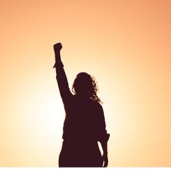 Mhoni Vidente lanza predicciones