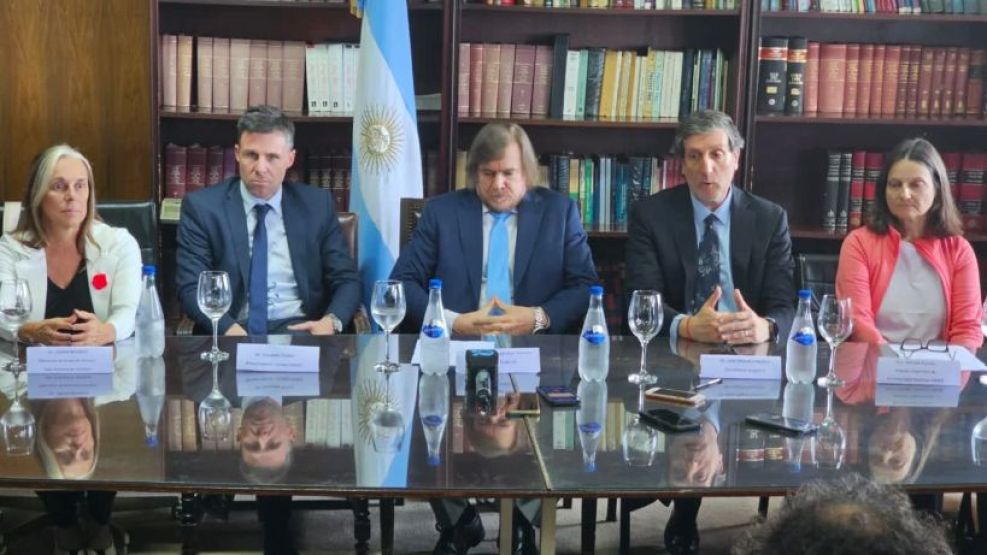 Encontraron restos humanos en el predio de campo de concentración de La Perla