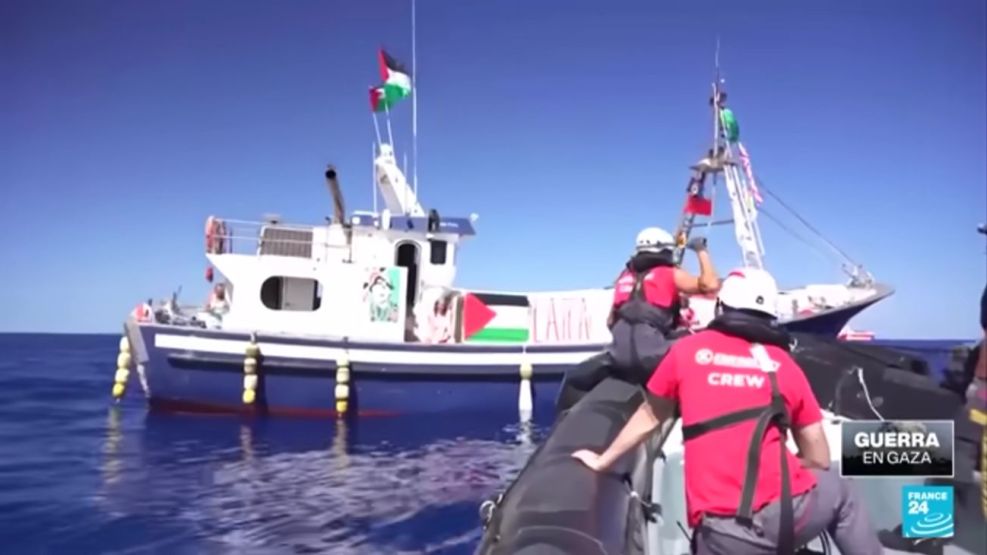 Con custodia de Italia y España, la flotilla humanitaria completará la última etapa hacia la Franja de Gaza 26092025