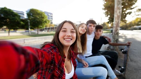 26-9-2025-Adolescentes 