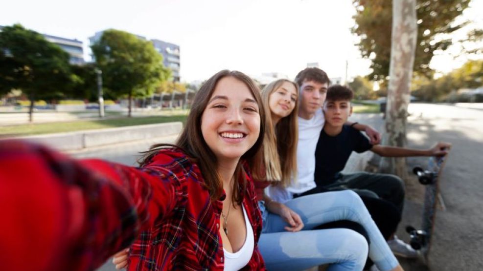 26-9-2025-Adolescentes 