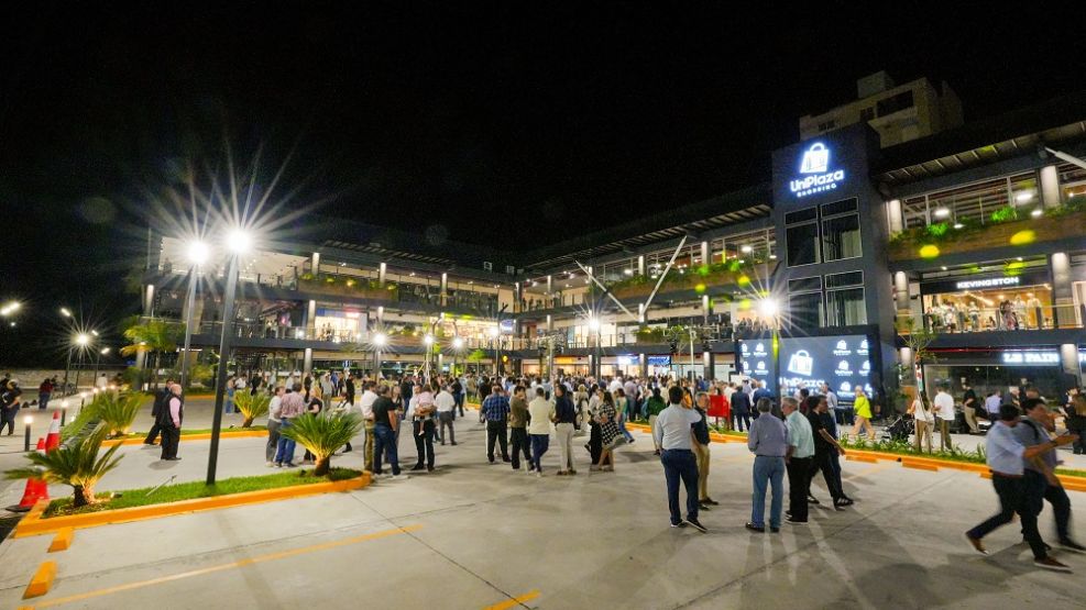 UniPlaza Shopping abrió sus puertas - Image 1