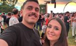 Así fue el casamiento de Manu Jove y Agustina López: recital del mono de Kapanga, beso de película y Mario Massaccesi como Juez de paz