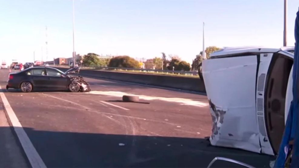 Choque Auto y Camioneta 28092025