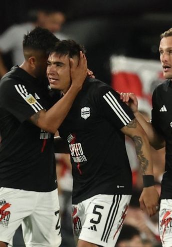 Deportivo Riestra venció a River Plate en el Monumental