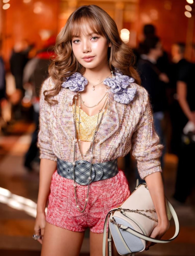 Lisa en el desfile de Louis Vuitton para la Semana de la Moda de París 2025