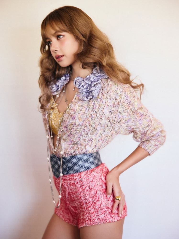 Lisa en el desfile de Louis Vuitton para la Semana de la Moda de París 2025