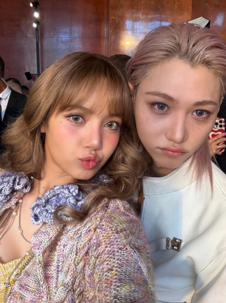 Lisa en el desfile de Louis Vuitton para la Semana de la Moda de París 2025