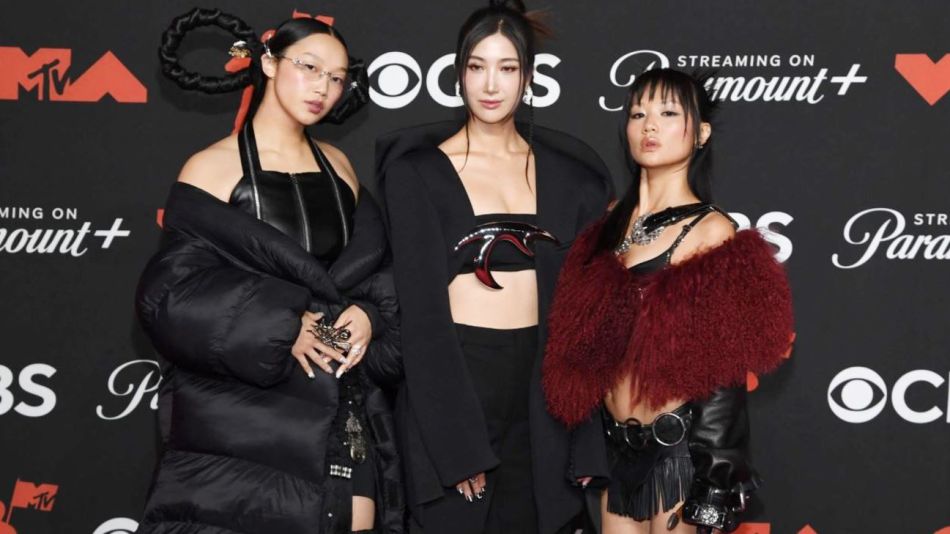 EJAE, Audrey Nuna y Rei Ami (Huntrix) en los VMAs 2025