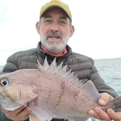 La pesca en estos meses tiene como protagonista al mero, que llega con muchos cardúmenes que se ven en el ecosonda y en una actividad que se extenderá hasta parte del mes de noviembre. 