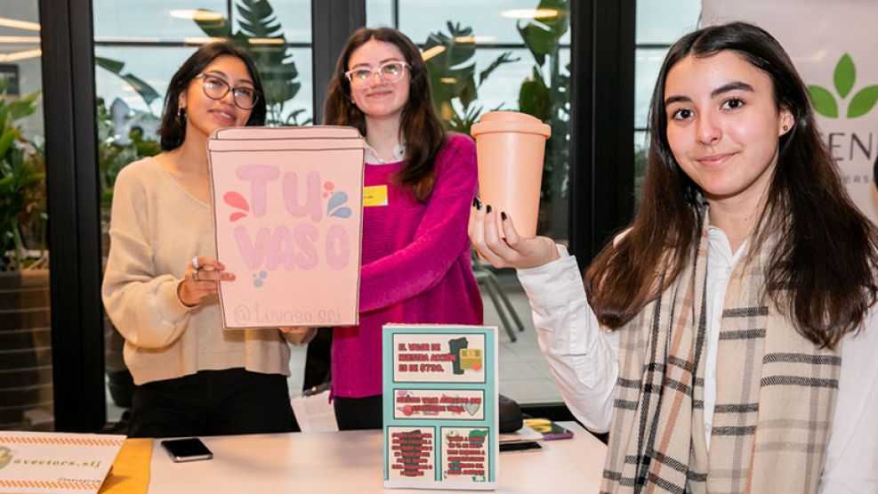 Feria de Emprendimientos - Junior Achievement