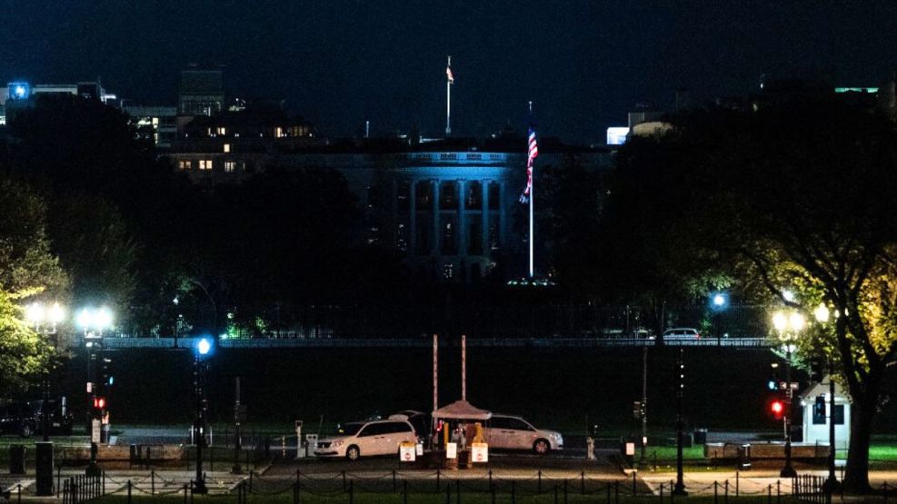 La Casa Blanca a oscuras tras el shutdown del gobierno estadounidense